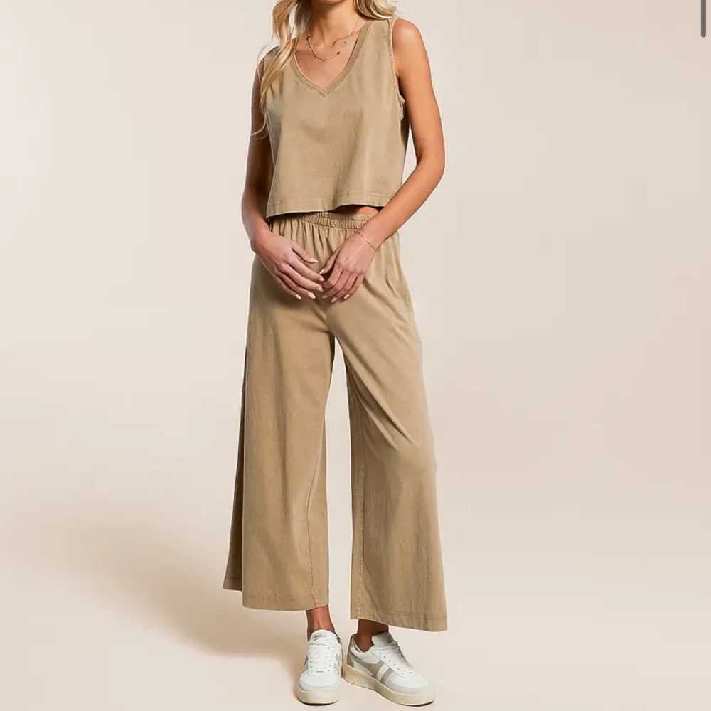 Z Supply Tan Set